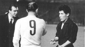Dois dos gênios do futebol argentino (Foto: Reprodução/ilcatenaccio.es)