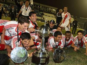 O River plate levou a Libertadores sub-20 2012 (Foto: Reprodução/peru.com)