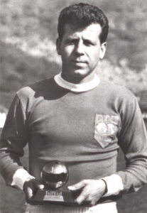 Masopust era a estrela do time tchecoslovaco vice-campeão mundial em 62, no Chile (Foto: Reprodução)