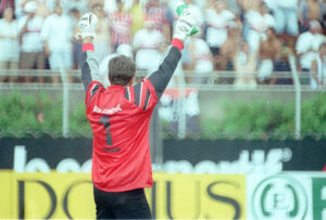 Seu primeiro gol foi em 1997 (Foto: Reprodução)