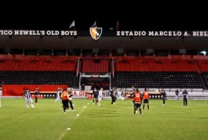 Idolatriarubro-negra: estádio do Newell's leva o nome do treinador (Foto: Reprodução/O Tempo)