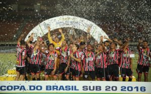 São Paulo levou o bicampeonato da Copa do Brasil Sub-20 (Foto: Divulgação/saopaulofc.net)